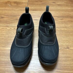 L. L. Bean Storm Chaser Slip on Snow Boots Black